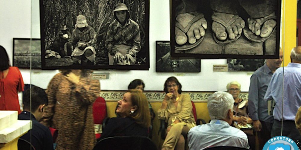 03-06 - LANÇ MACEIO LIVRO UMA NOITE EM ANHUMAS DE GUSTAVO M GOMES-012