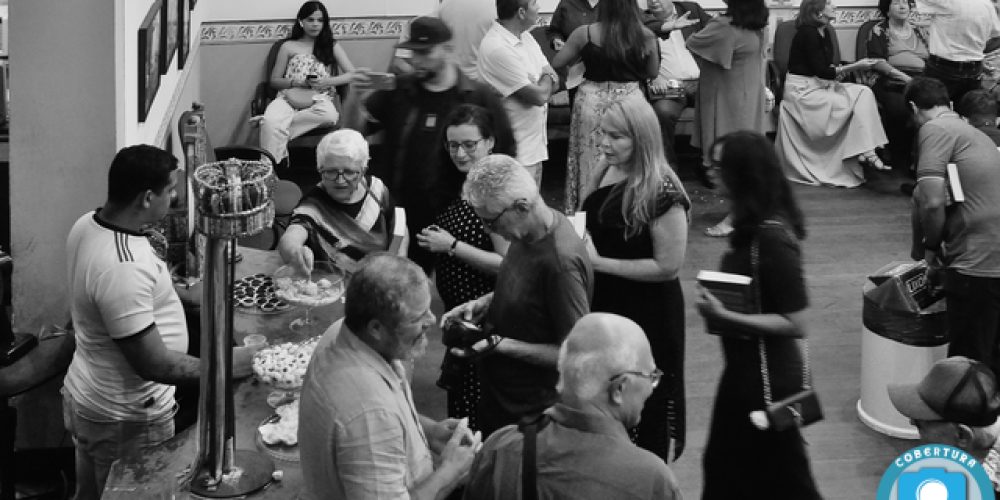 03-06 - LANÇ MACEIO LIVRO UMA NOITE EM ANHUMAS DE GUSTAVO M GOMES-017