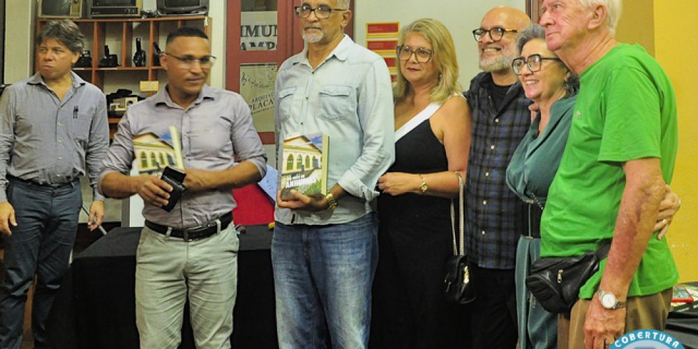 03-06 - LANÇ MACEIO LIVRO UMA NOITE EM ANHUMAS DE GUSTAVO M GOMES-041