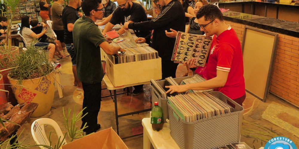 06-07 - 11ª FEIRA DE VINIL-040